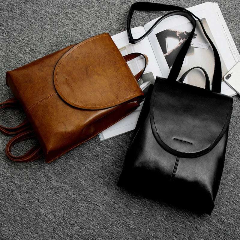 Geräumiger Damen Rucksack, echtes Leder, schwarz, vielseitig einsetzbar.