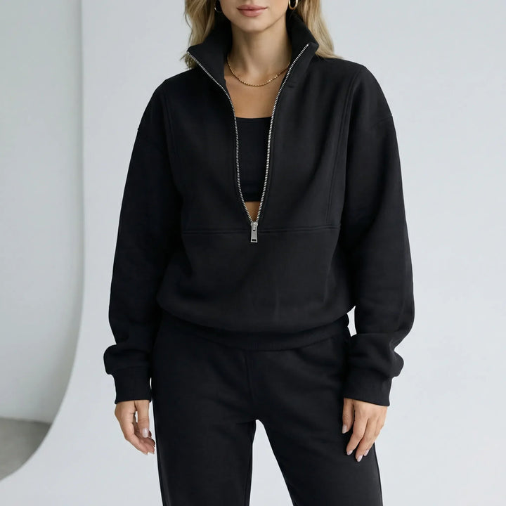 Komfortabler Damen Loungewear Zweiteiler: entspannter Halbzipper Sweater & weite Hose für Freizeit.
