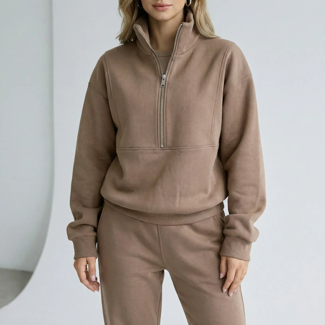 Gemütliches & modisches Damen Loungewear Set für Herbst/Winter. Halbzipper Pullover & weite Hose.