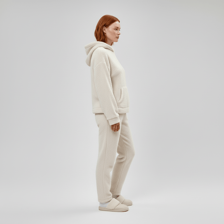 Gemütliches Damen Set für Zuhause, Kapuzenpullover und Hose, ideal für Entspannung nach der Arbeit.