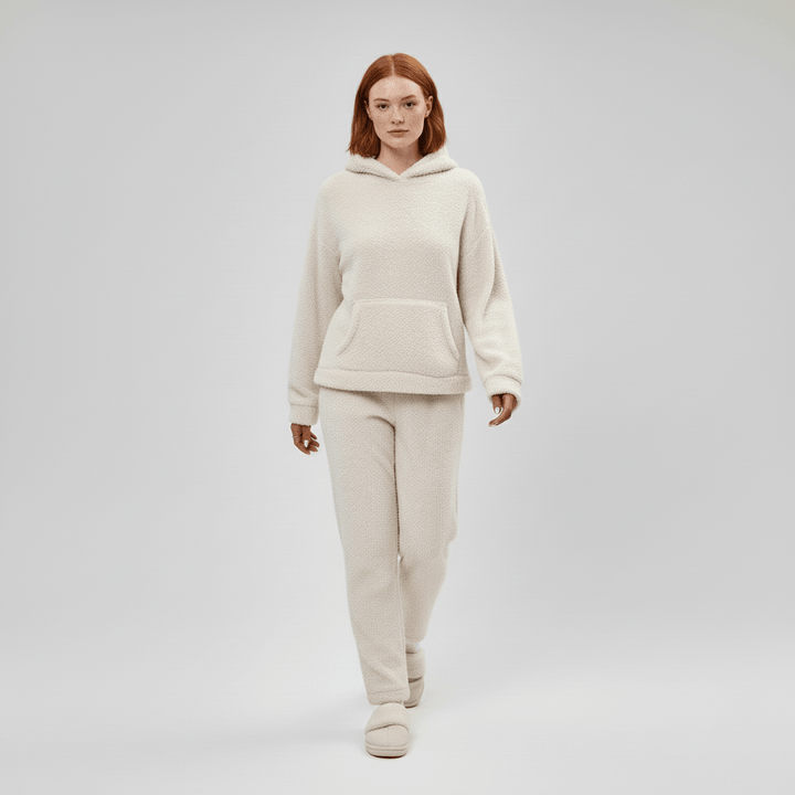 Damen Freizeitanzug in melierter Optik, Kapuzenpullover und Hose, vielseitig für Alltag und Freizeit.
