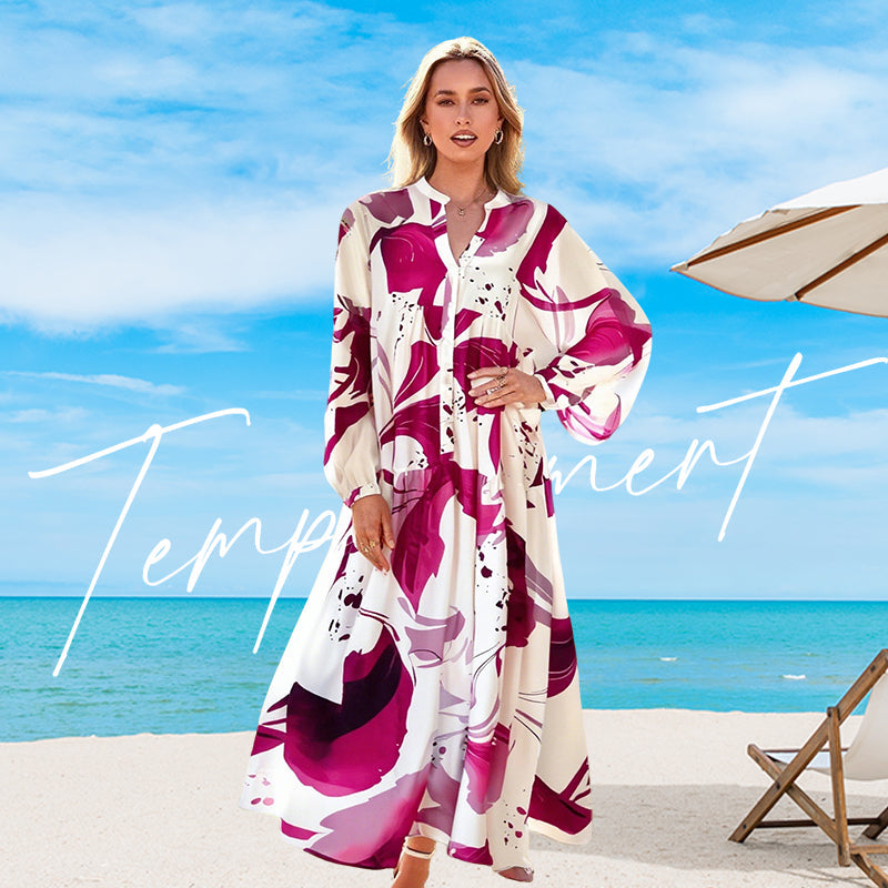 Modisches Damen Maxi-Blumenkleid mit abstraktem Muster & V-Ausschnitt. Perfekt für den Sommerurlaub.
