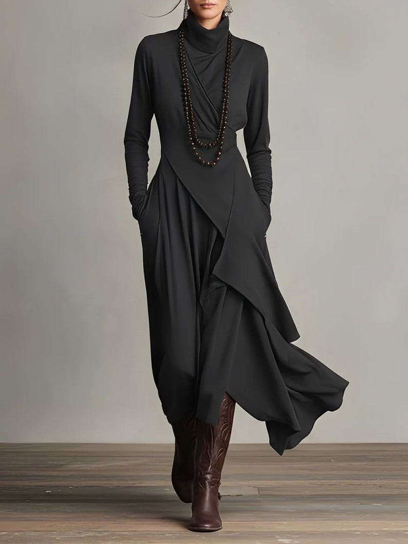 Langes, fließendes Damenkleid Keirae in Marineblau, vielseitig tragbar, elegant für jeden Anlass.
