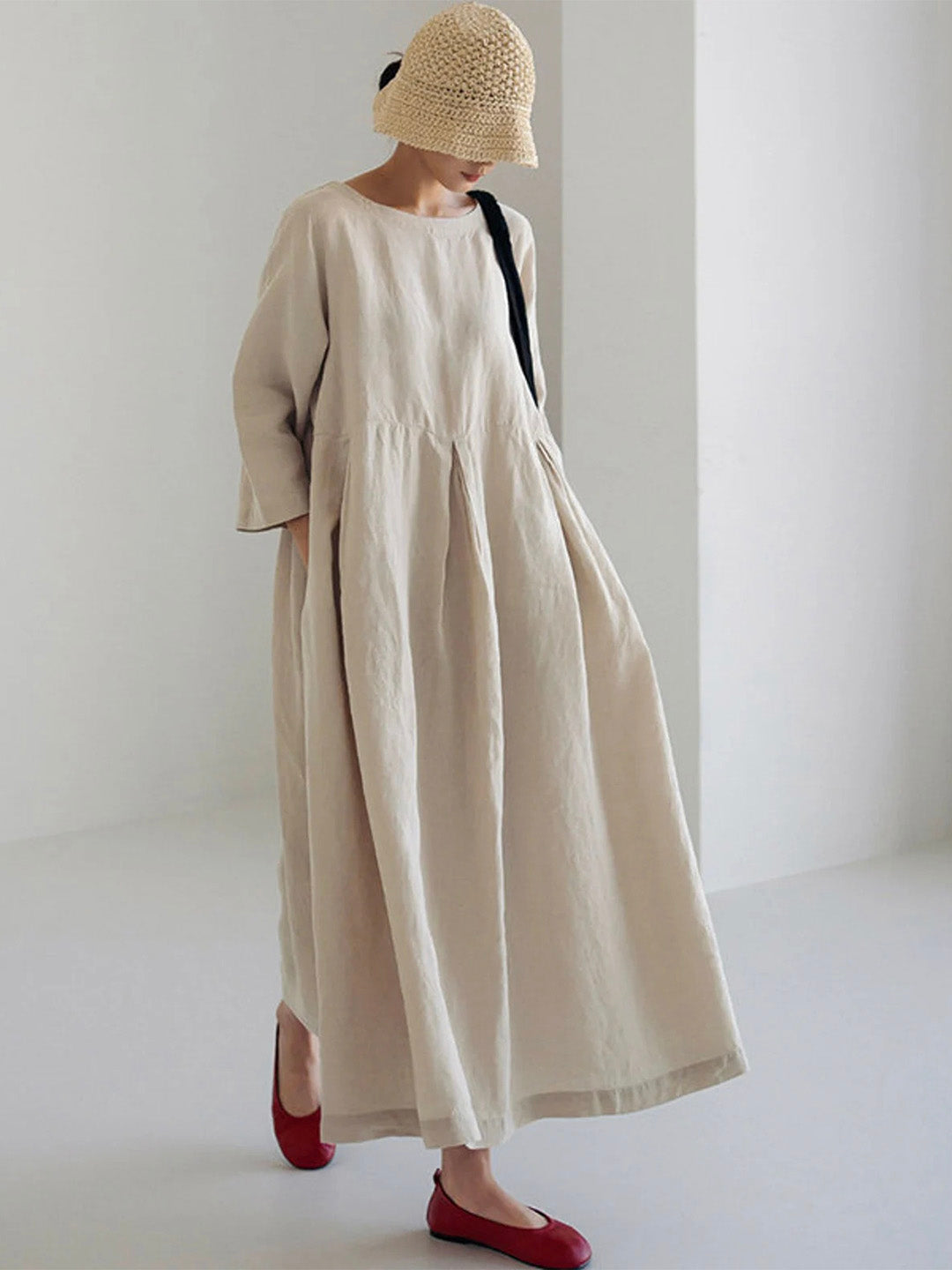 Damen Maxikleid mit lockerer Passform & praktischen Seitentaschen, perfekt für den Sommer.