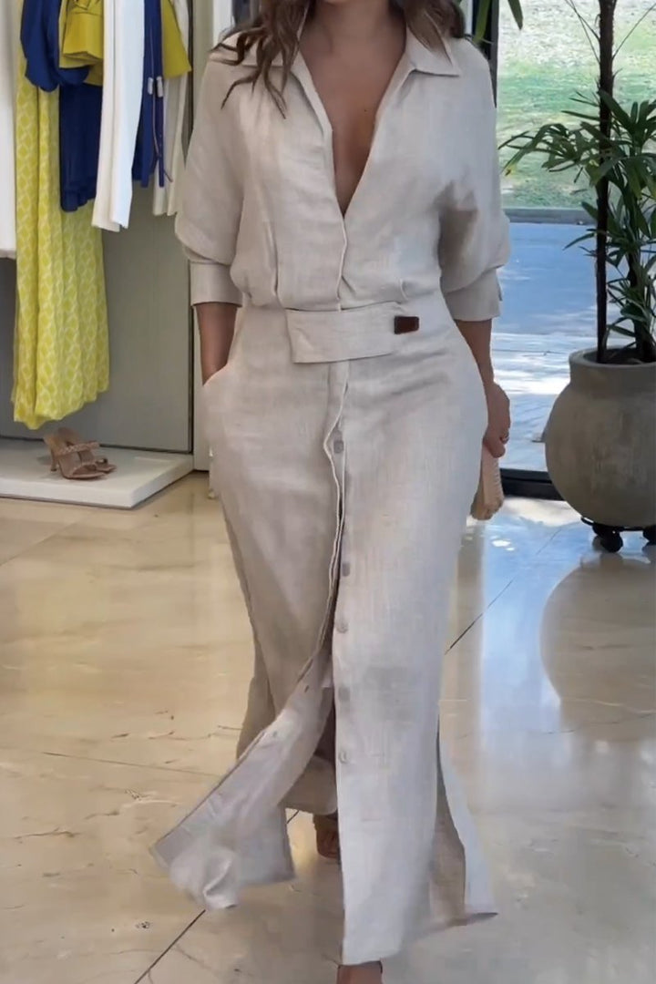 Elegantes, fließendes Damen Abendkleid mit tiefem V-Ausschnitt, ideal für festliche Sommerabende.