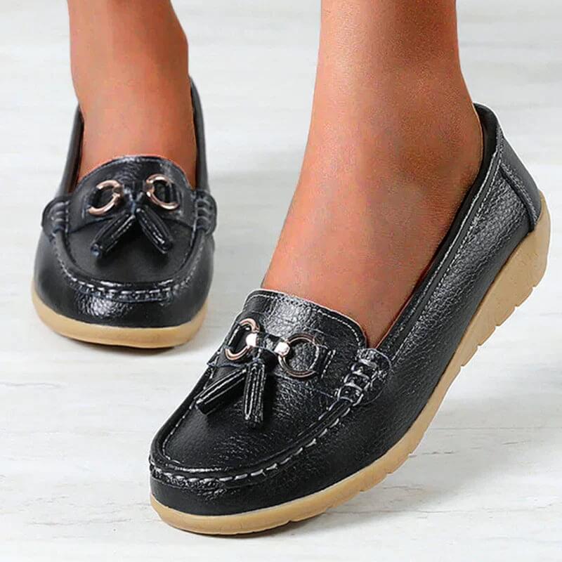Elegante Damen Mokassins Gemma in Schwarz, perfekt für Freizeit & Alltag, mit rutschfester Sohle.