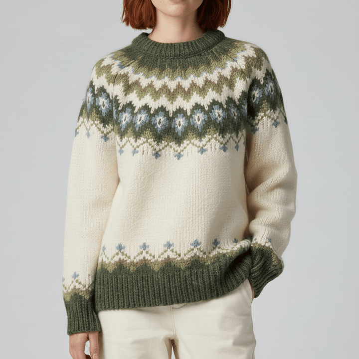 Kuscheliger Damen Winterpullover aus Strick mit nordischem Design & hohem Kragen.