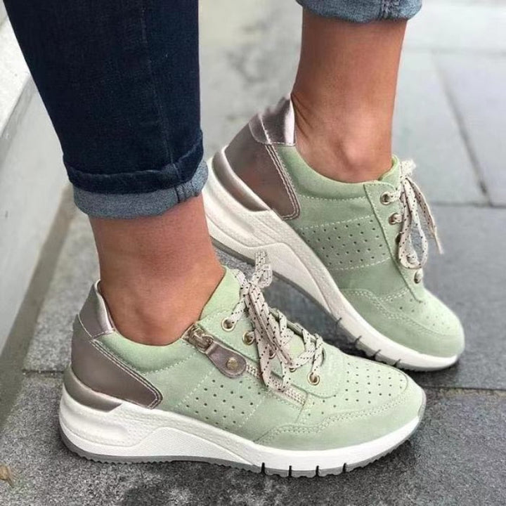 Damen Orthopädie-Sneaker mit Fußgewölbestütze und breitem Zehenraum für Hallux Valgus, komfortabel und dämpfend.