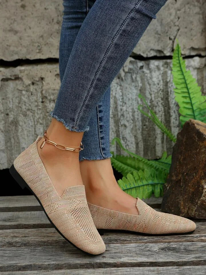 Elegante flache Schuhe: Damen-Ballerinas mit Antirutsch-Sohle und orthopädischem Komfort.