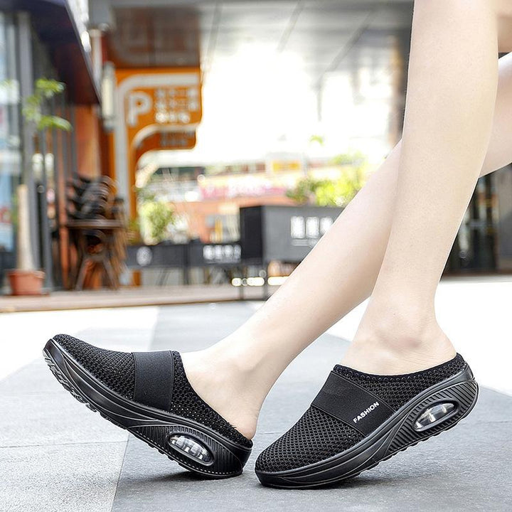 Atmungsaktive Damen Gehschuhe mit Fußgewölbestütze und rutschfester Sohle für sicheren Halt.