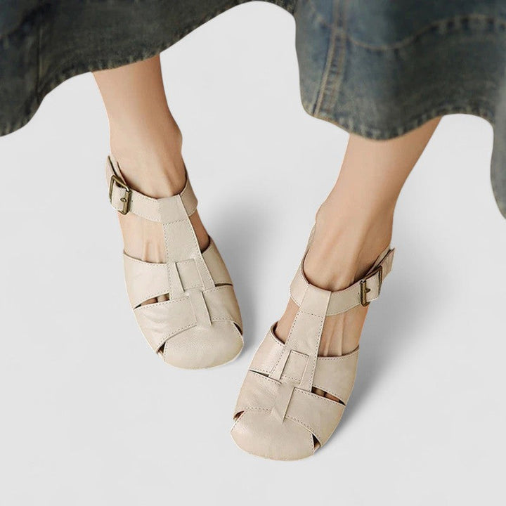 Elegante schwarze Mary Jane Damenschuhe, orthopädisch & bequem. Stabile Komfortschuhe CL-0680.
