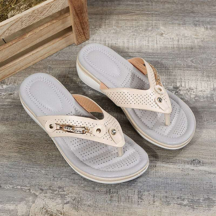 Orthopädische Damensandalen fördern die Fußgesundheit. Bieten maximalen Komfort, Stütze & sind rutschfest.