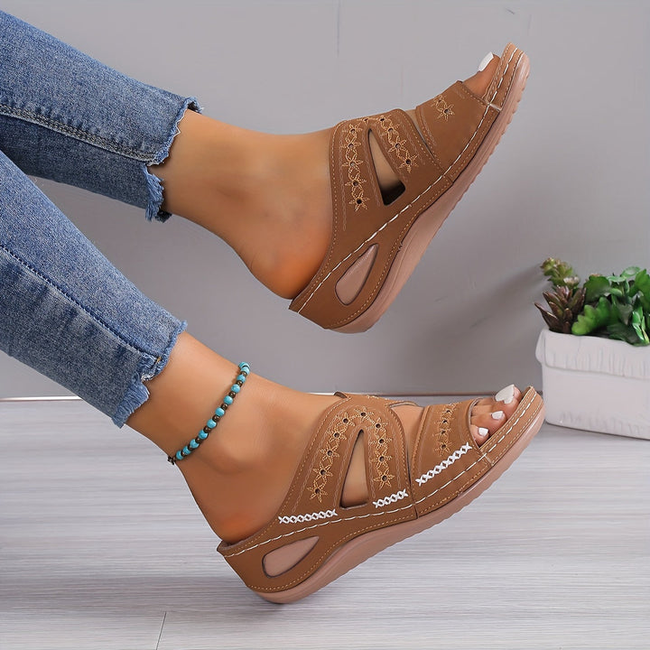Ergonomische Damen-Komfortsandalen mit weichem Fußbett, dämpfend & leicht, ideal für Sommer-Freizeit.