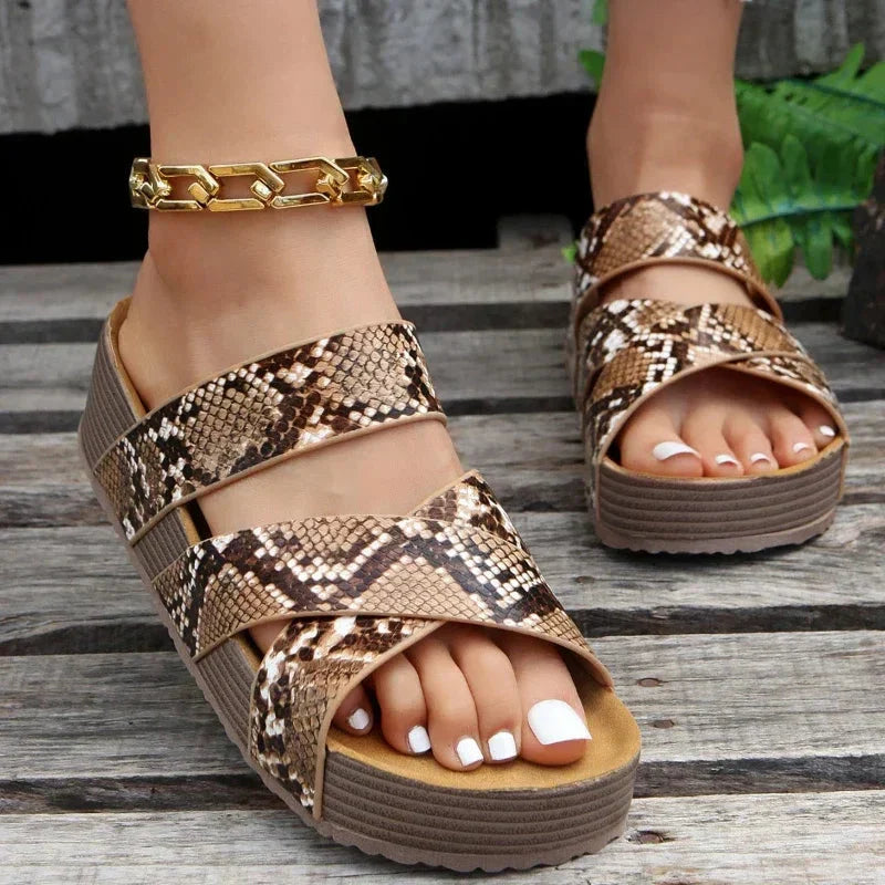 Flore Damen Komfort Sandalen: Orthopädisch, für Fußgesundheit & Schmerzlinderung. Ideale sommerliche Gesundheitsschuhe.