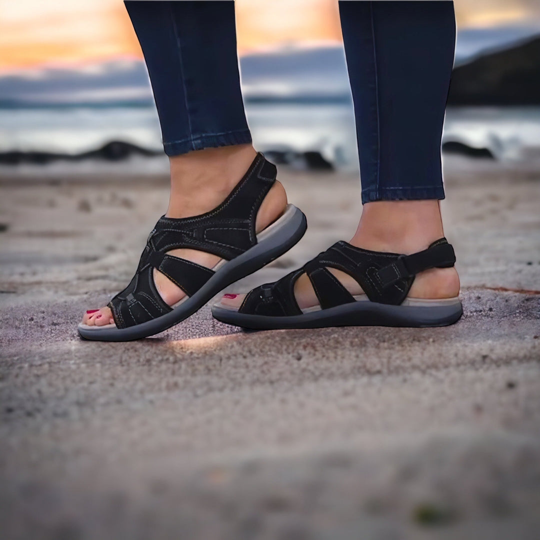 Stilvolle Damen-Sommersandalen mit orthopädischer Unterstützung, perfekt für Freizeit, Reisen & aktive Tage.