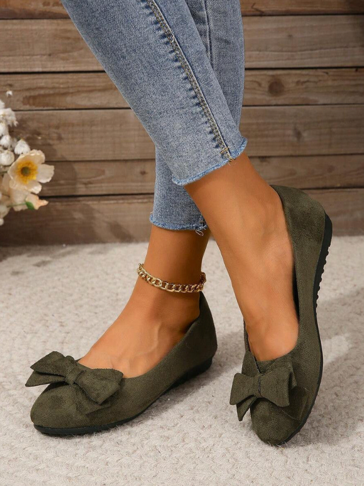 Stilvolle Damen Komfortschuhe Olivia, vereinen modisches Design mit orthopädischem Support für gesunde Füße.