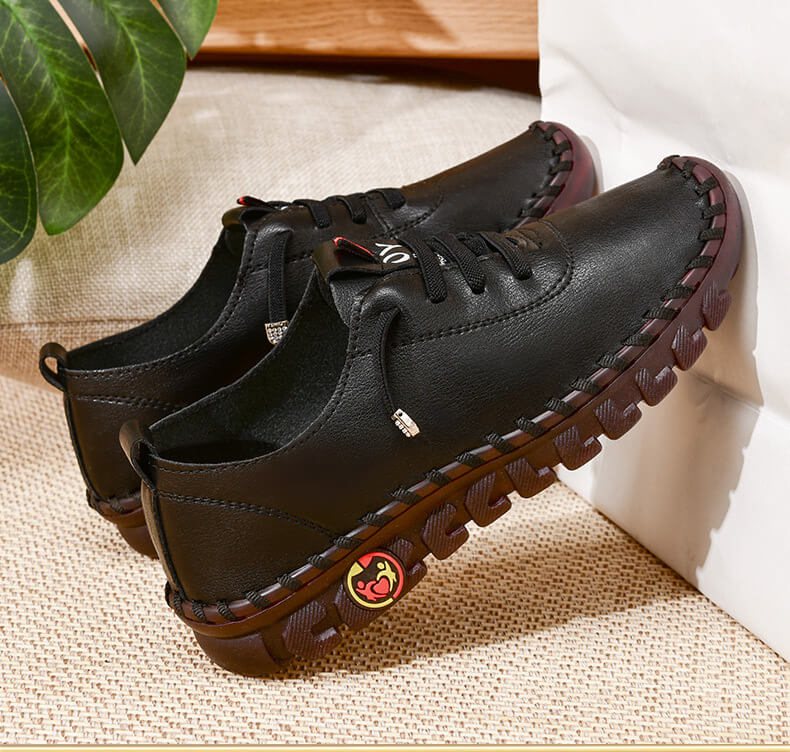 Orthopädische Slipper Elena. Damen Schuhe, die Eleganz mit Komfort und Fußgesundheit vereinen.