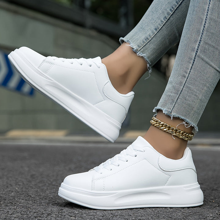 Vielseitige Damen Sneaker, orthopädisch und bequem, perfekt für Freizeit und Büro mit stilvollem Design.
