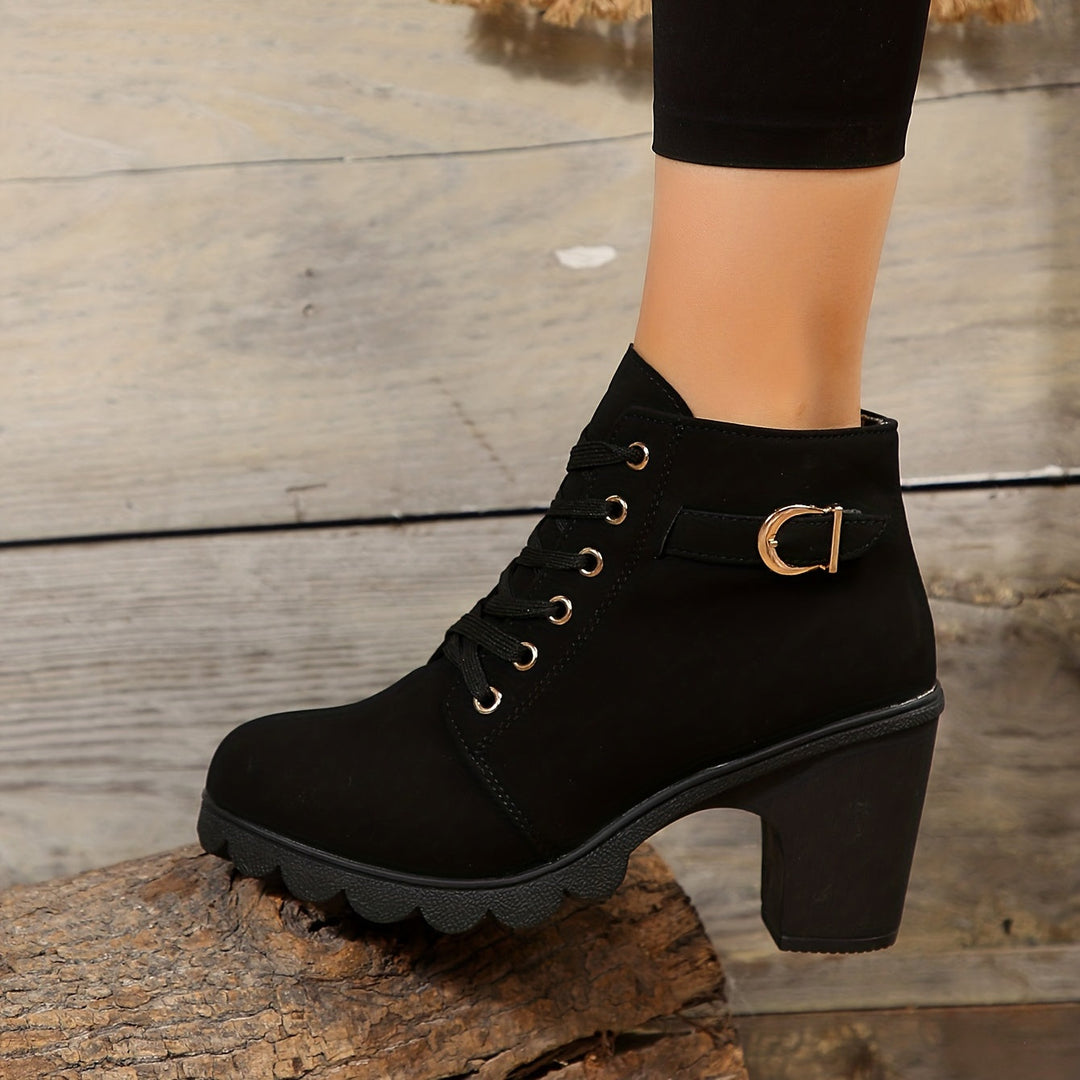Hochwertige orthopädische Damenschuhe: Komfortable Stiefeletten für besten Halt & Eleganz.
