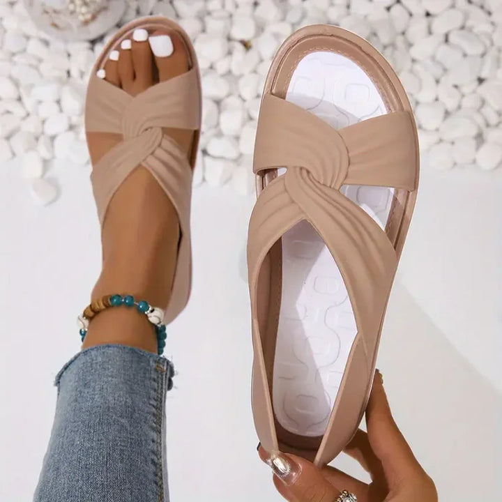 Leichte Damen Sommersandalen mit orthopädischem Fußbett. Ultimativer Komfort für gesunde Füße.