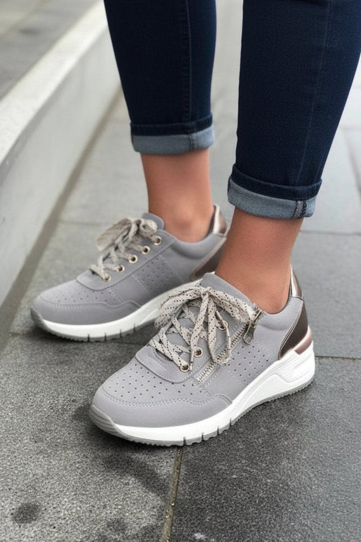 Orthopädischer Damenschuh "Jasmine" für ganztägigen Komfort, ideal als Gehschuh und Freizeitschuh.