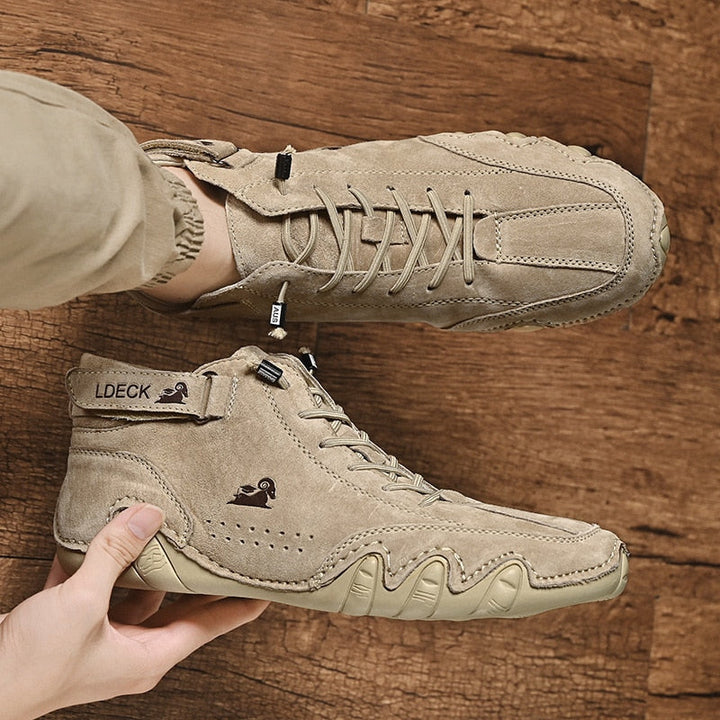 Profilansicht: Damen Orthopädische Komfortschuhe mit dämpfender Sohle zur Gelenkentlastung.