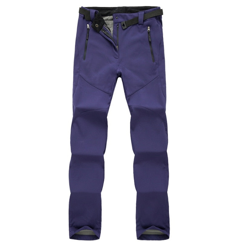 Stilvolle Damen Wanderhose: Robust, wasserfest und bequem, für Outdoor & Freizeit.