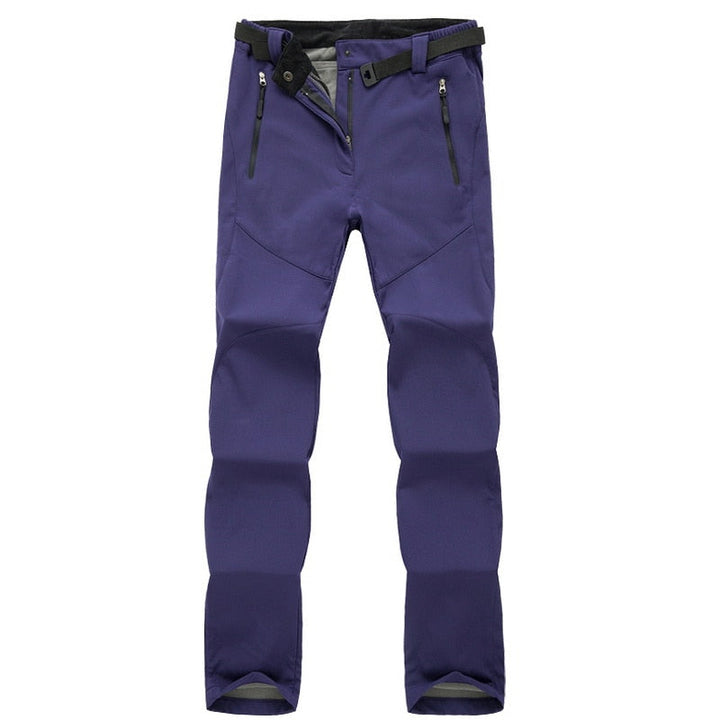 Stilvolle Damen Wanderhose: Robust, wasserfest und bequem, für Outdoor & Freizeit.