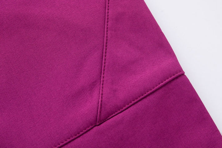 Hochwertige Damen Wanderhose, langlebig, wasserdicht und flexibel für maximalen Komfort.