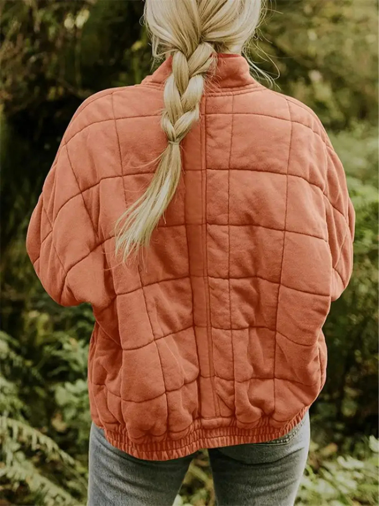 Komfortable Eliza Damenjacke, oversized Fit, gefüttert, ideal für Frühling und Herbst.