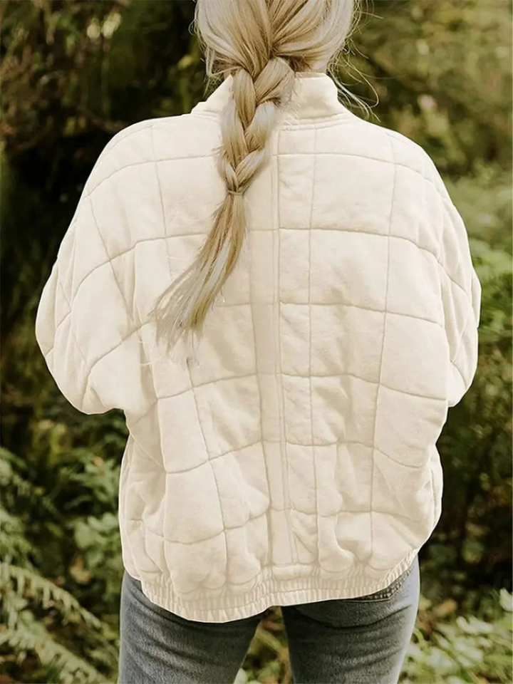 Warme Eliza Übergangsjacke für Damen, oversized & gefüttert, ideal für die Herbstmode.