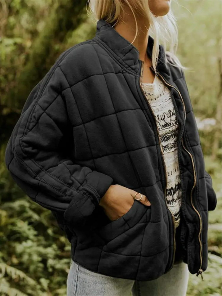 Warme & komfortable Damen Übergangsjacke Eliza, oversized Fit für modebewusste Frauen.