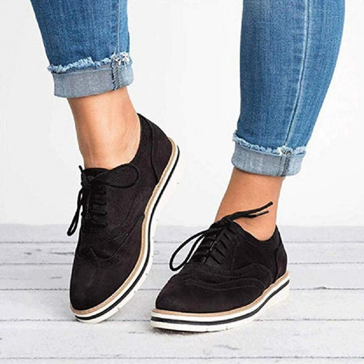 Elegante Damen Schnürschuhe: Komfortable Oxford Sneaker Amy, perfekt für modische Auftritte im Alltag.