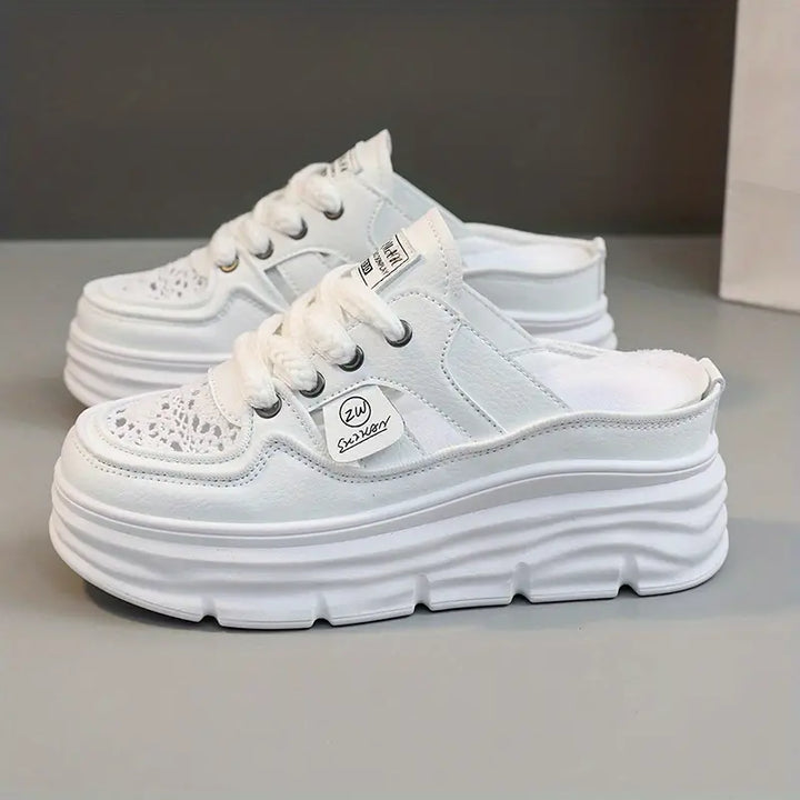 Stylischer Damen Slipschuh mit Plateau. Atmungsaktiver Schuh für Komfort & Stil im Frühling/Sommer. Leicht & bequem.