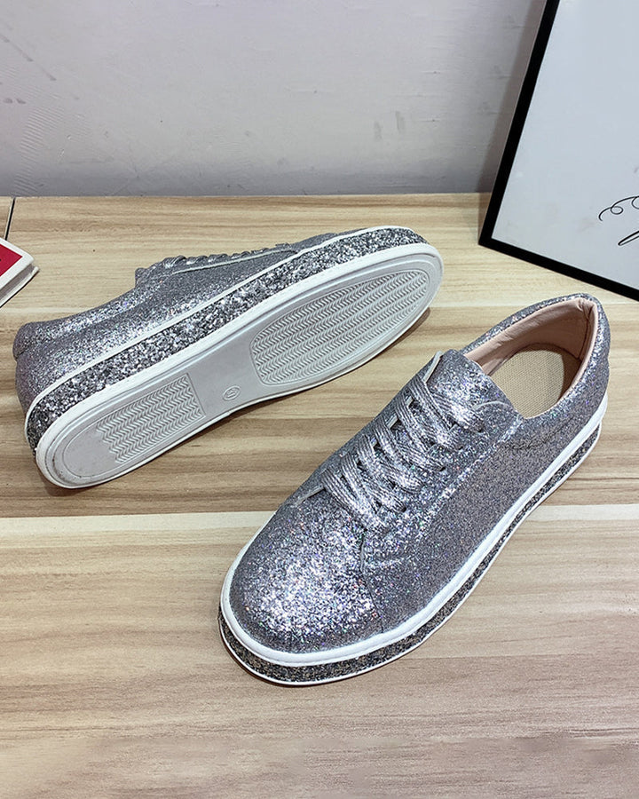 Elegante Damen Sneakers mit Plateau und Glitzer, perfekt als modische Komfortschuhe für jede Saison.