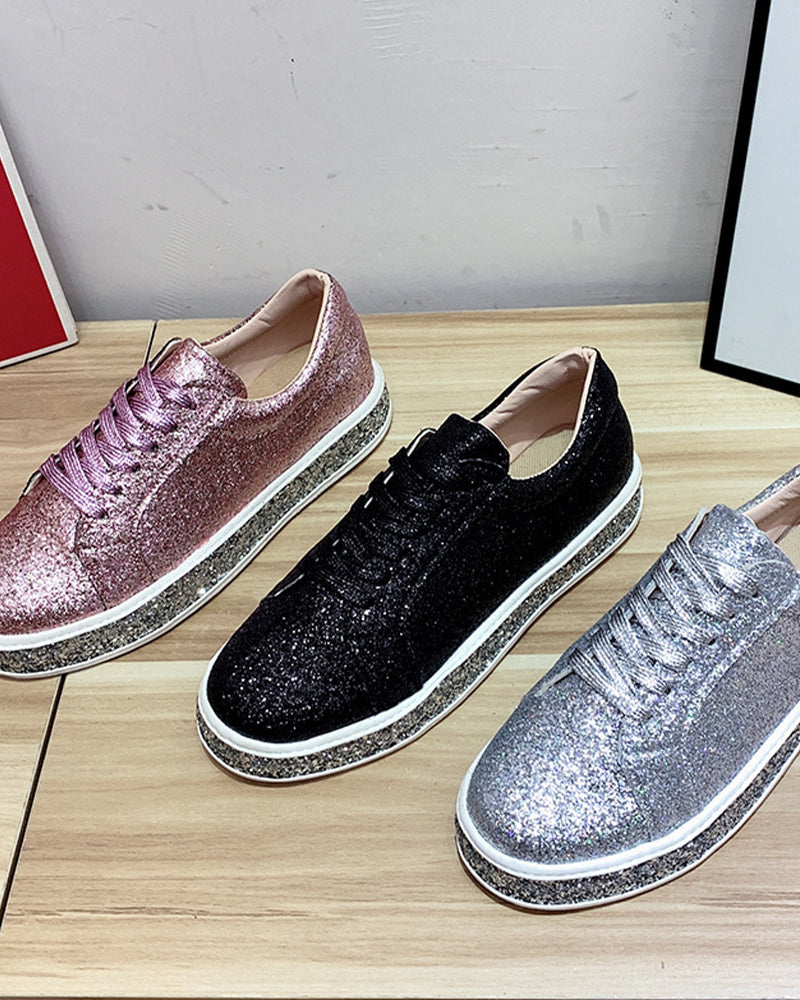 Stilvolle Damen Glitzer Plateau Sneakers, modische Damenschuhe für ganzjährigen Glamour und Bequemlichkeit.
