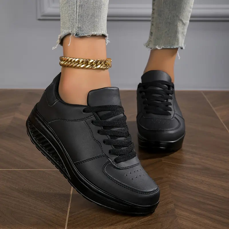 Bequeme atmungsaktive Damen Plattform-Sneaker, ideal für lange Tage und Freizeit.