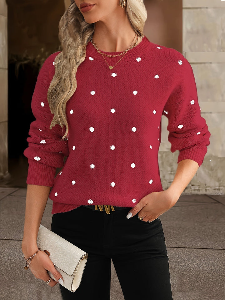 Detailaufnahme: Weiches Strickgewebe & dezente Punkte des Lara Damenpullovers. Rundhals & Langarm-Design.