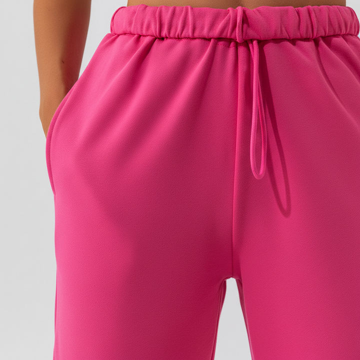 Atmungsaktive Damensporthose PulseFlex für intensives Training & Fitness. Schnelltrocknend & bequem.