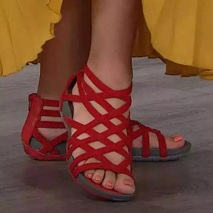 Graue Damen Römersandalen für mühelosen Stil. Vielseitige flache Sommerschuhe für Urlaub & Stadtbummel.
