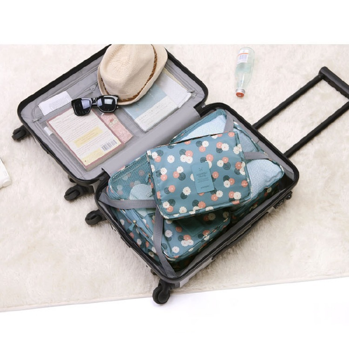 Robuste Reise Kosmetiktasche mit Haken, Polyester, ideal für Damen & Pflegeprodukte.