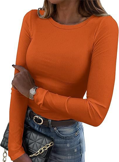 Elegantes Langarmshirt aus Rippstrick, Damen. Vielseitig kombinierbar für jeden Tag.