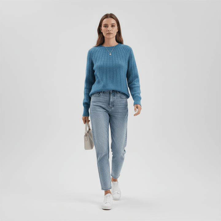 Komfortabler Damen Basic-Pullover mit Rippenstruktur und Rundhals, perfekt für kühle Tage.