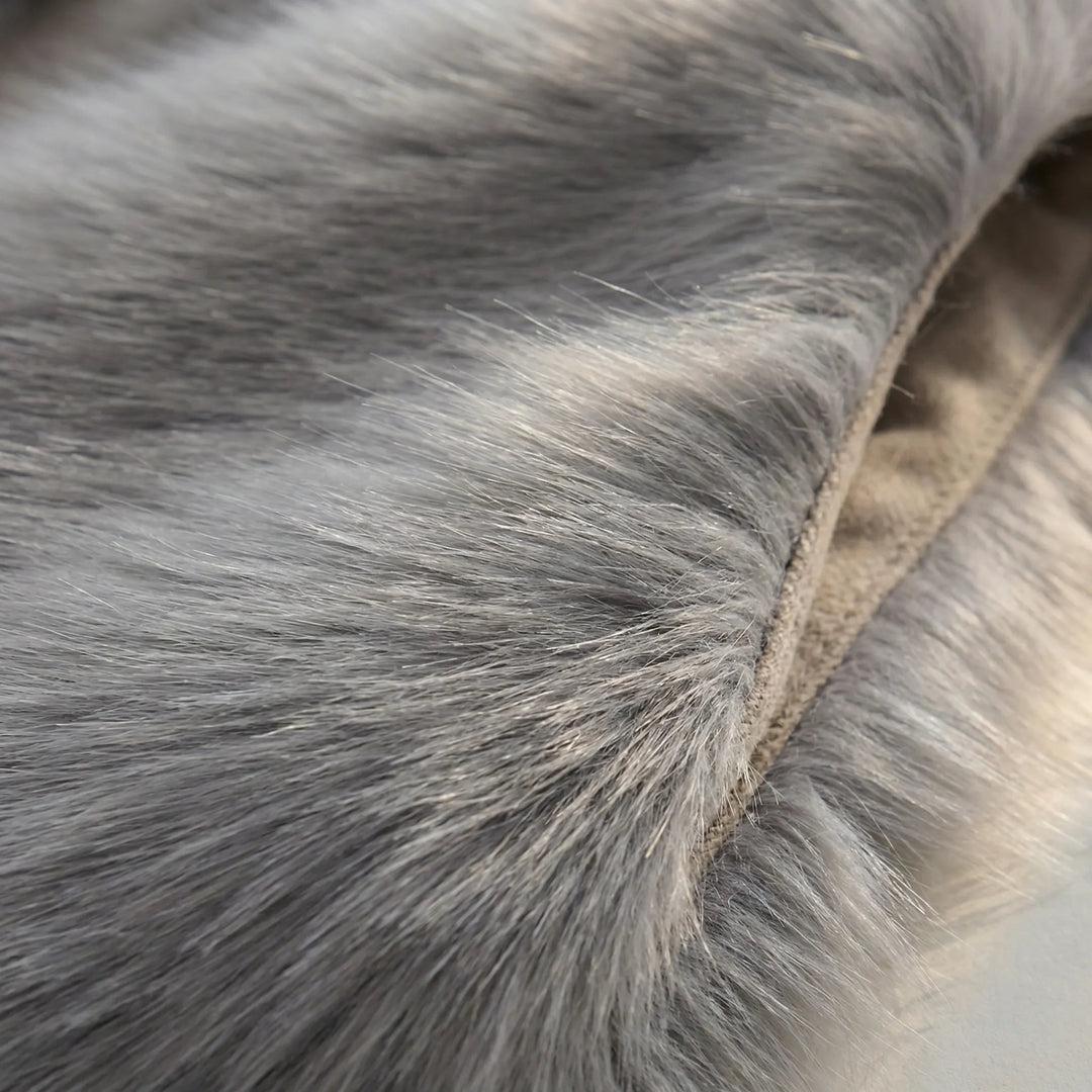 Stylische Damen Ärmellose Kunstfellweste Tahlia, weich und elegant für Herbst- und Wintermode.