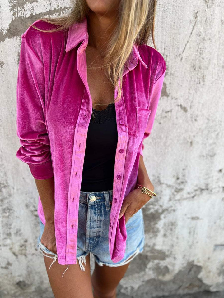 Modische Damen Samtbluse, langärmlig, weich & elegant.