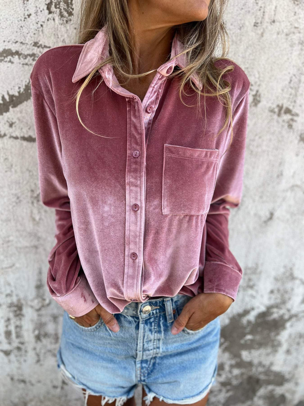 Modische Damen Langarm Samtbluse Clara, weich & vielseitig.