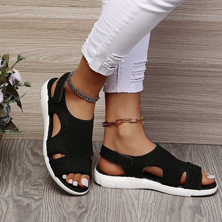Atmungsaktive Damensandalen, flach & leicht. Komfortschuhe für warme Frühlingstage und Sommerabende.