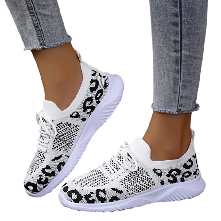 Damen Schnürsneaker mit Leopardenmuster, bequem & rutschfest für den Alltag.