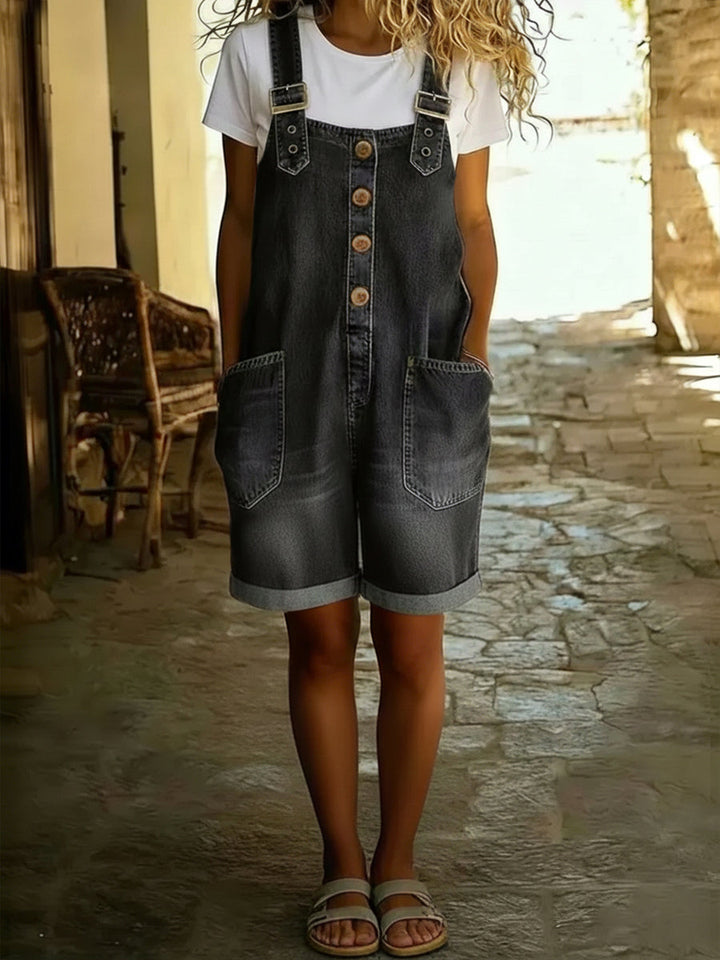 Vielseitiger Damen Shorts-Overall, perfekt für Strand, Freizeit & Urlaub. Stylischer Playsuit mit verstellbaren Trägern.
