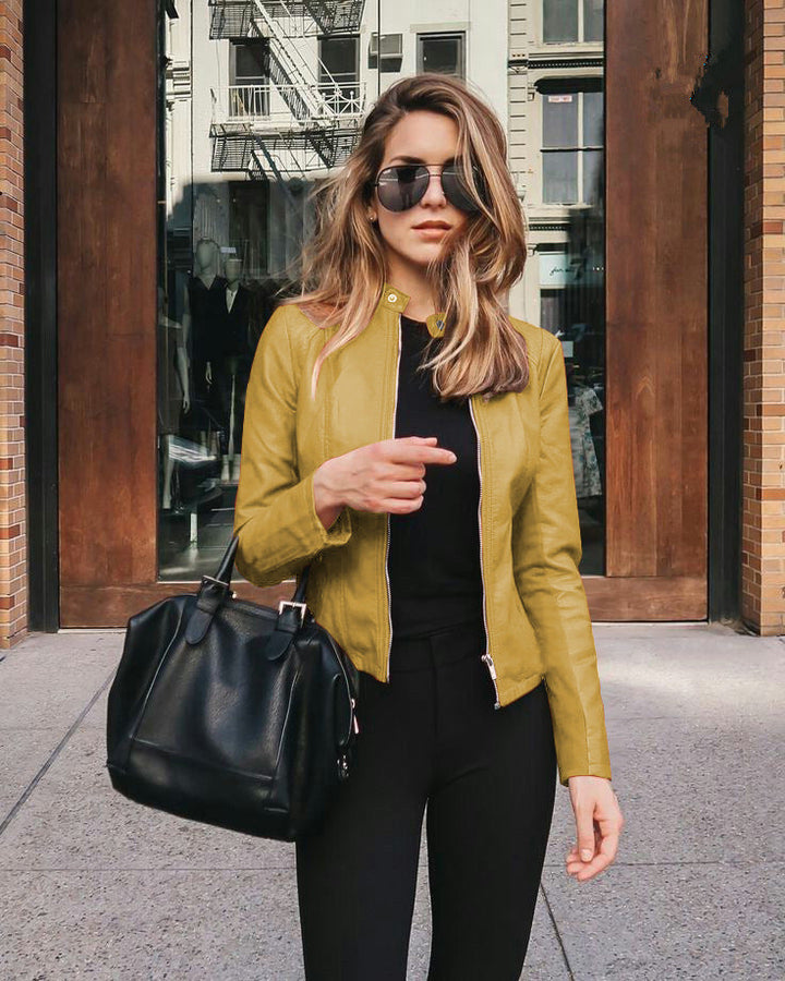 Stilvolle Slim Fit Damen Übergangsjacke, ideal für den Übergang in Frühling & Herbst.